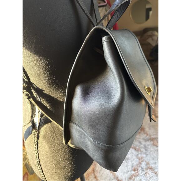 Vintage COACH Black Leather Backpack Daypack Bag Drawstring - Picture 2 of 11